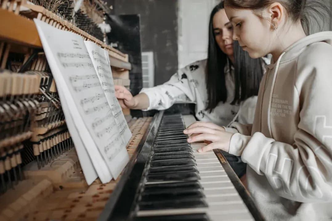 子どもの音楽レッスンで大切にしたい、上達を支える声かけのコツ